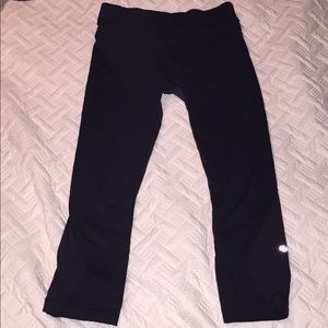 cropped Lululemon leggings!..accepting offers
